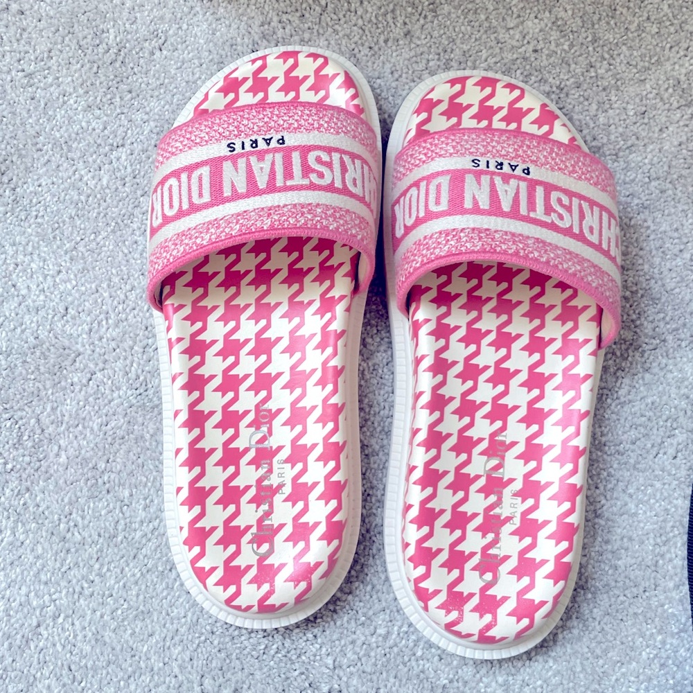 Authentic Dior Dway platform slide/ mule size 38.5 - Pink Houndstooth
